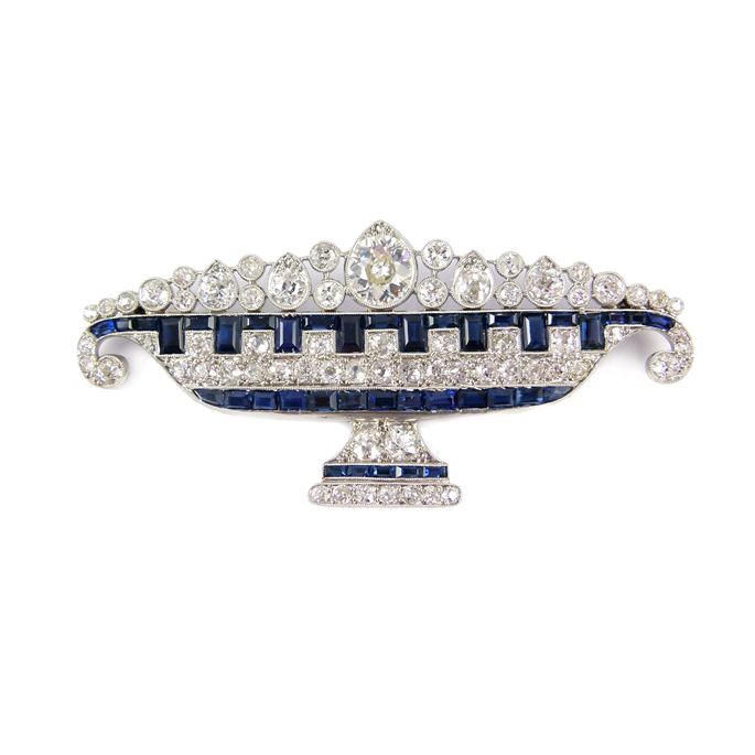 Belle epoque diamond and sapphire broad vase brooch, French c.1915, | MasterArt